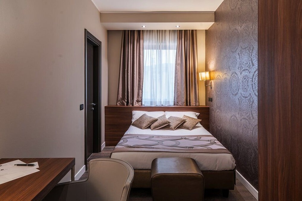 Smart Hotel Holiday 18/50