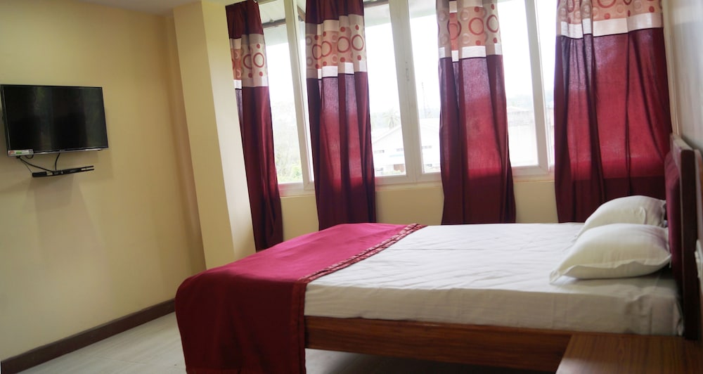 DELUXE, DOUBLE BED
