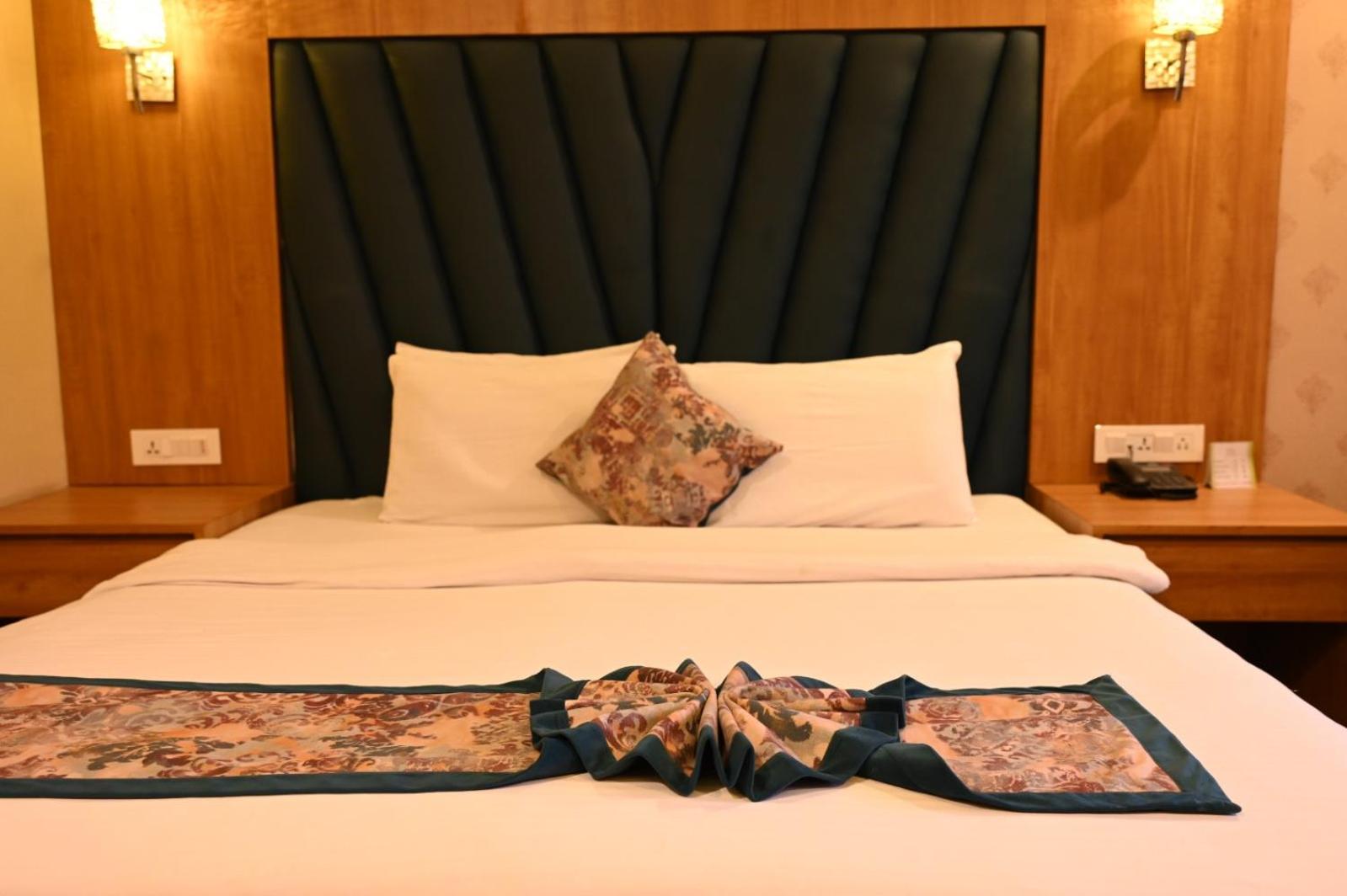 Standard, Double Bed