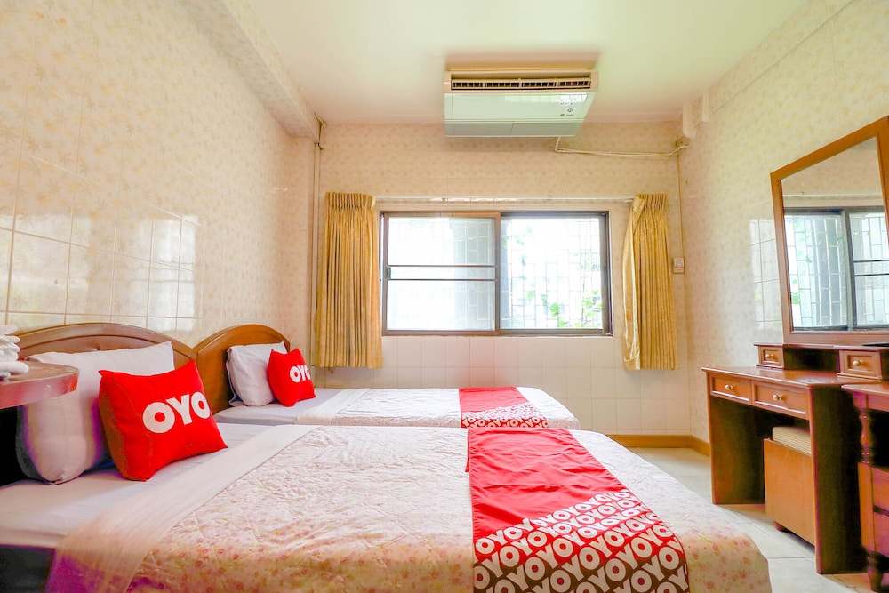 OYO 583 Sweethome Guest House 11/24