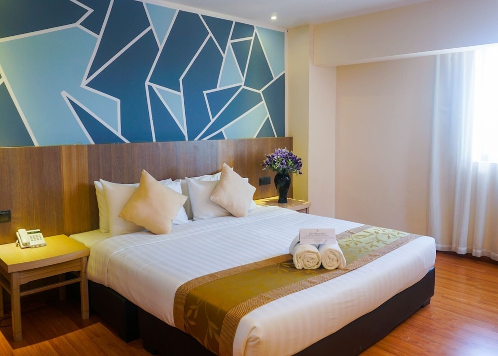 Margherita Plaza Hotel 8/63