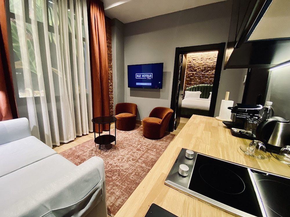RUZ Hotels Tunel 33/48