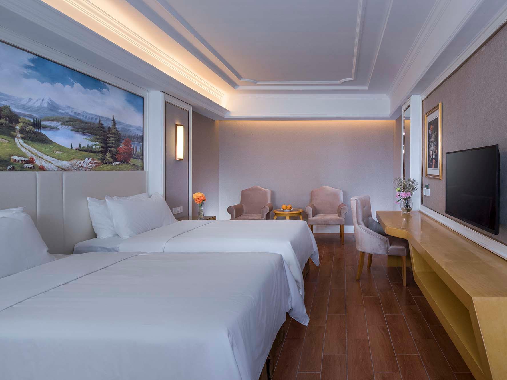 Vienna Hotel (Shenzhen Pingdi Huancheng South Road) 3/49