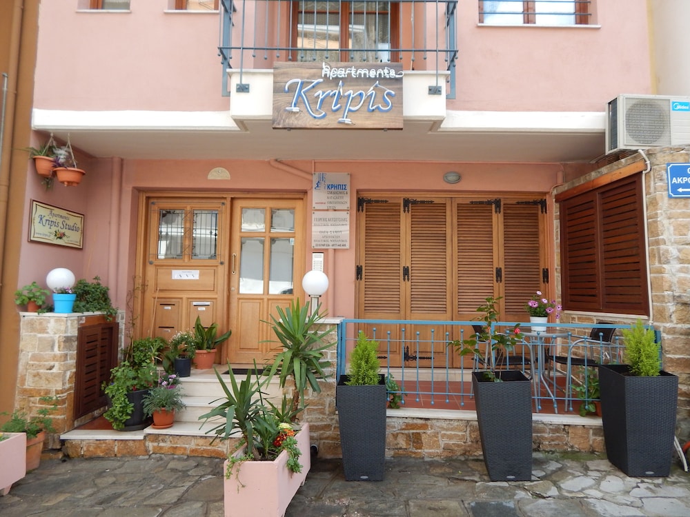 Kripis Studios Thessaloniki 3/50