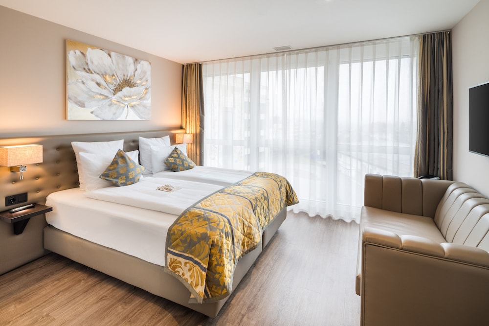 Hotel Swiss Star 21/59