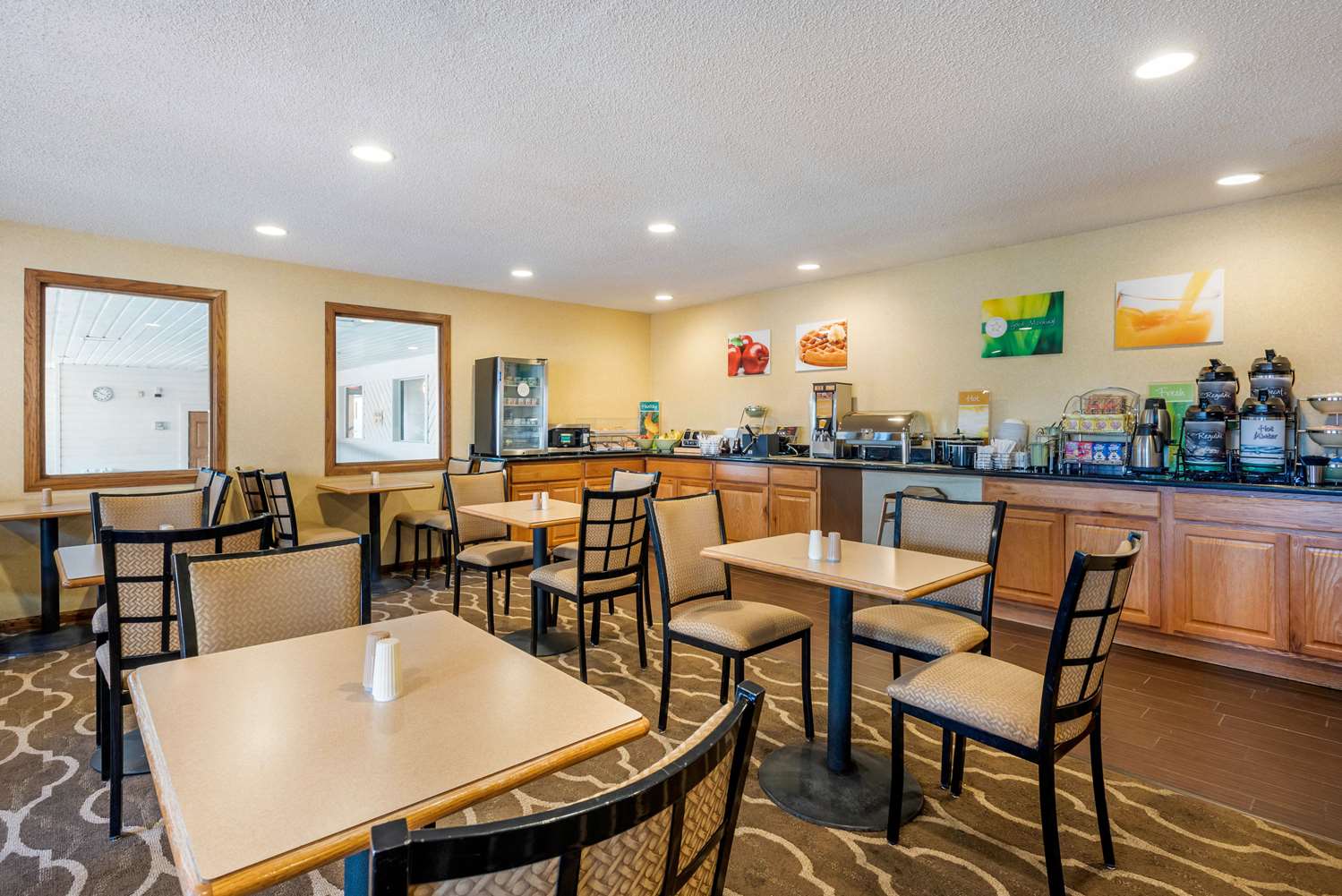 Quality Inn Pueblo North 16/19