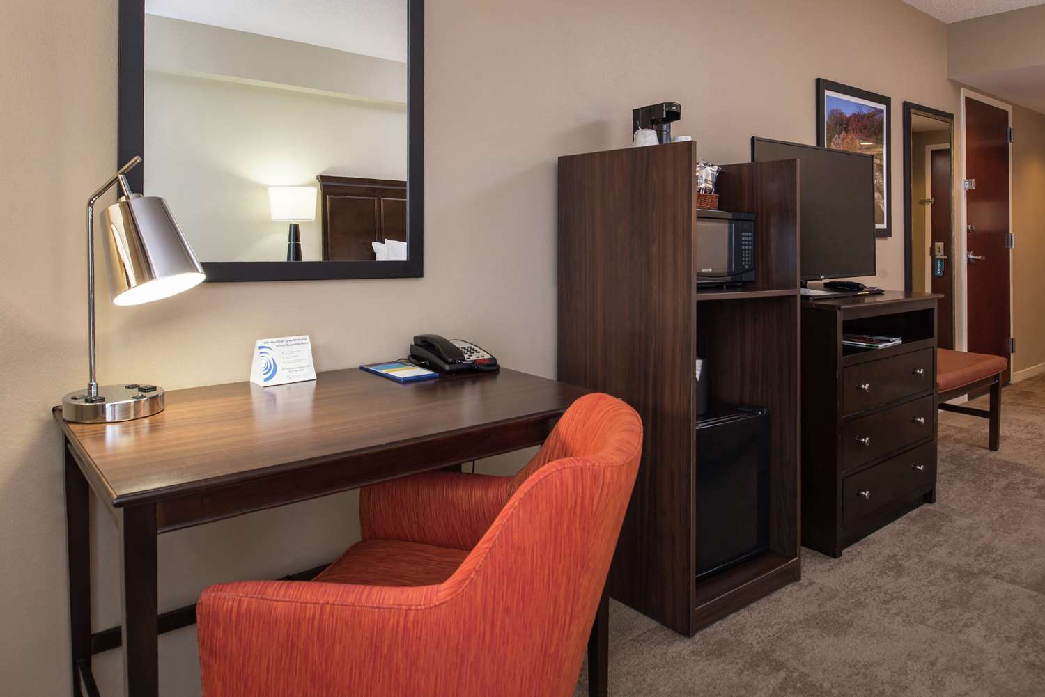 Hampton Inn & Suites Charlotte-Arrowood 36/61