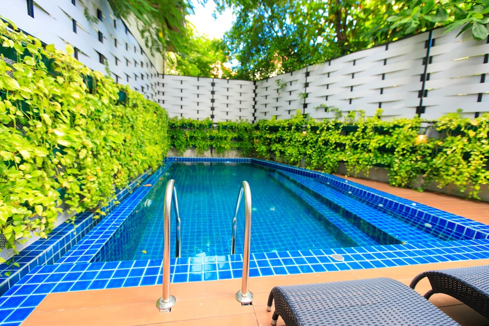 Wealth Boutique Hotel 44/71