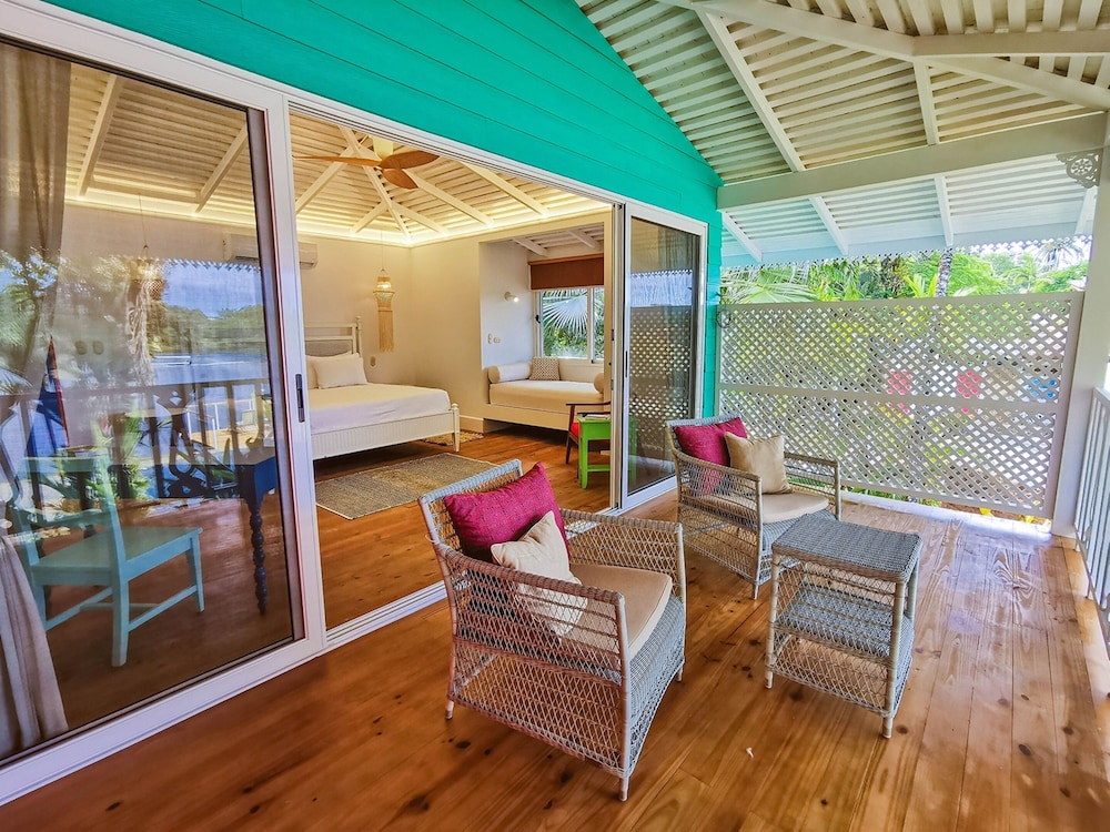 Tortuga Lodge and Gardens 28/48