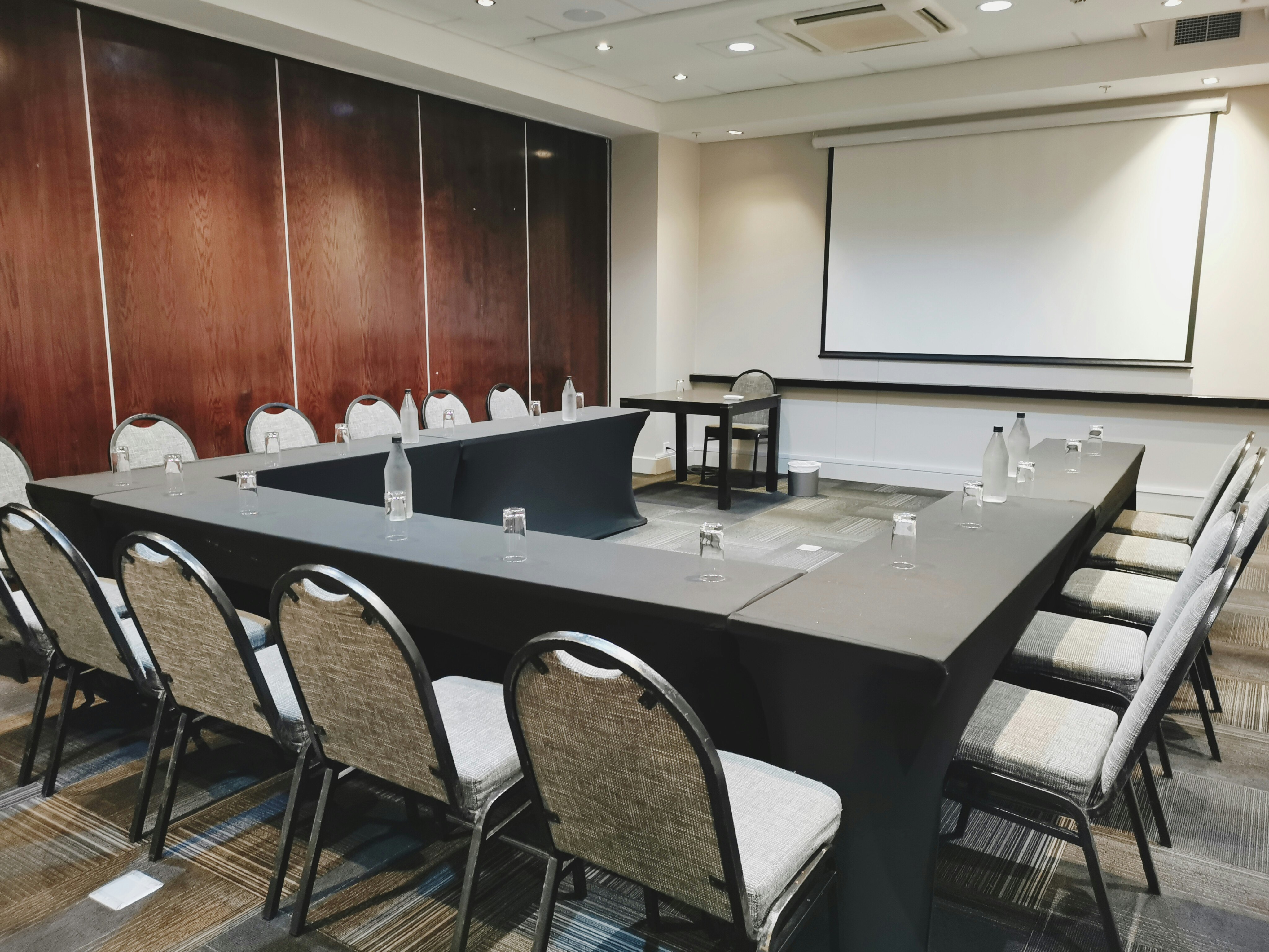 Doubletree By Hilton Cape Town - Upper Eastside 38/50