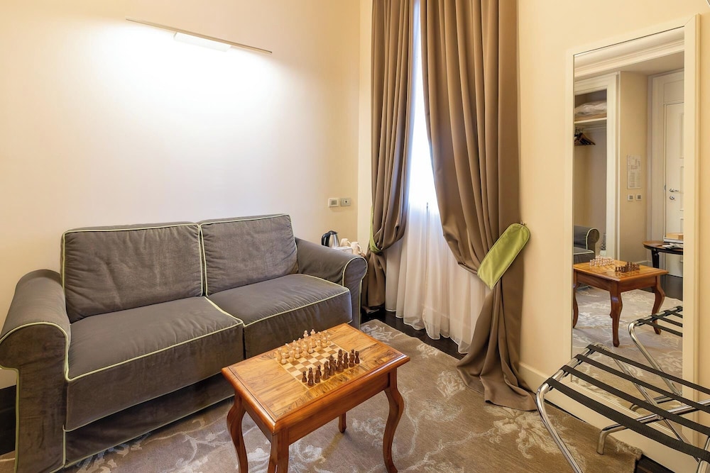 Hotel Patria Pistoia 31/50