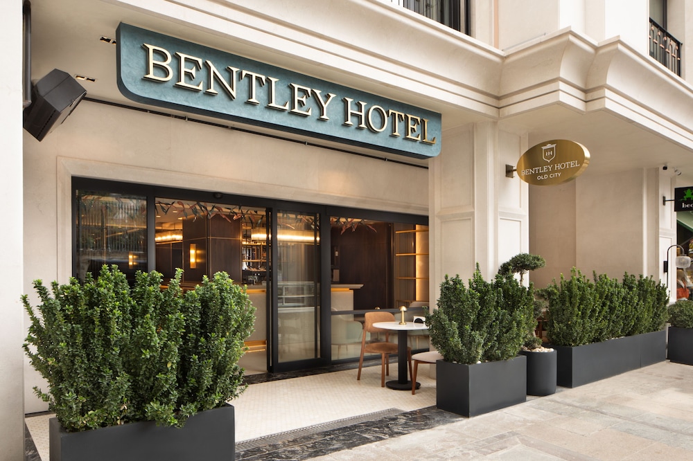 Bentley Hotel Old City 7/67