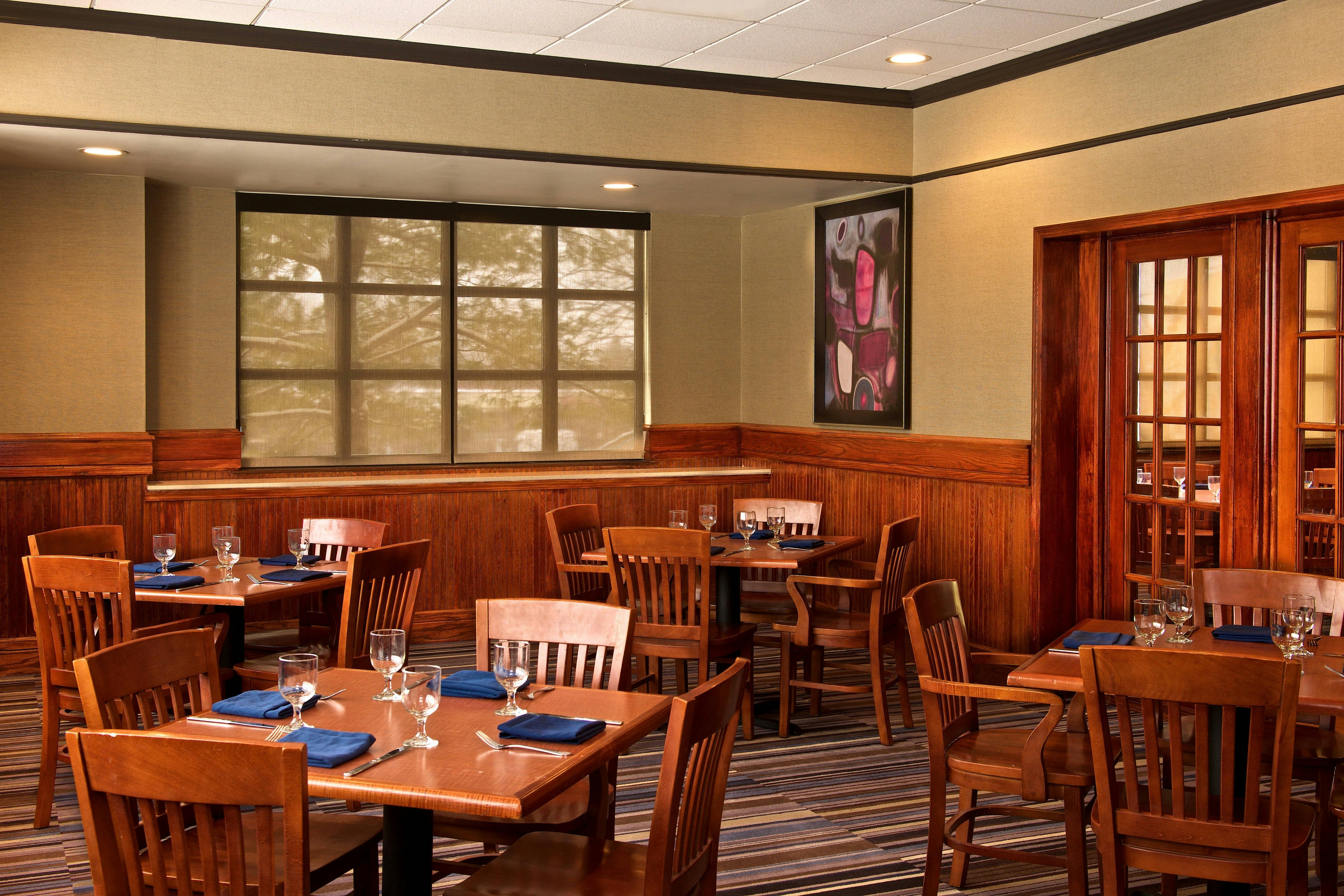 Sheraton Bucks County Hotel 24/61