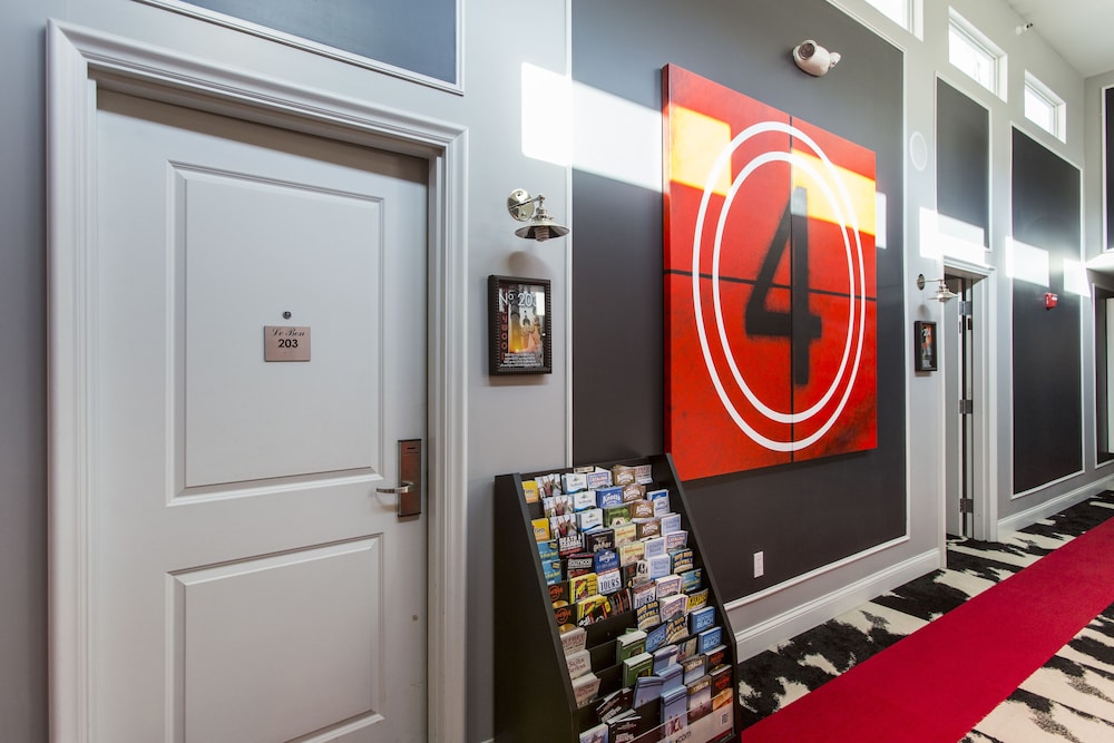 Hollywood Le Bon Hotel 13/50