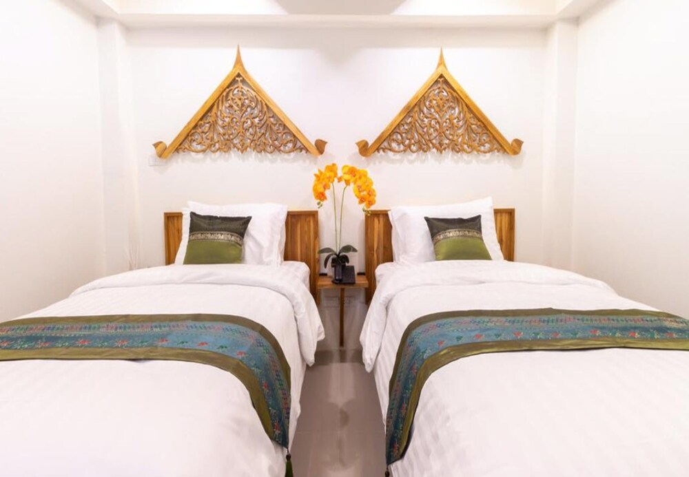 Anumat Premium Budget Hotel 9/22