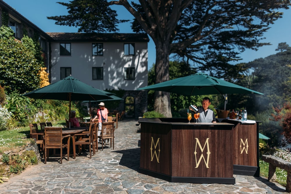 Meudon Hotel 10/50