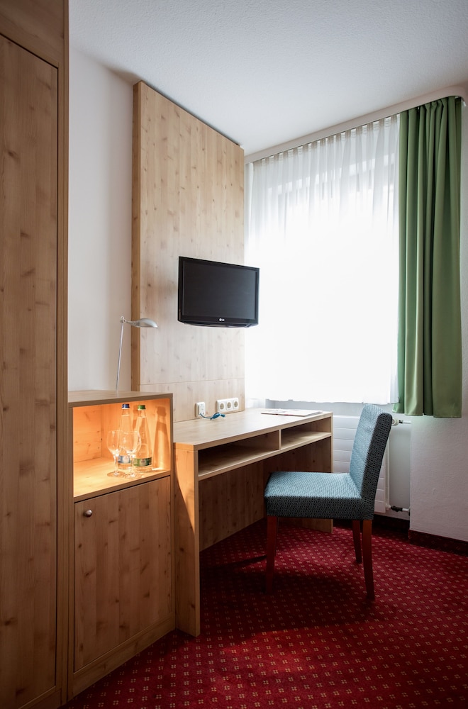 Steichele, Hotel Restaurant Weinstube 30/39
