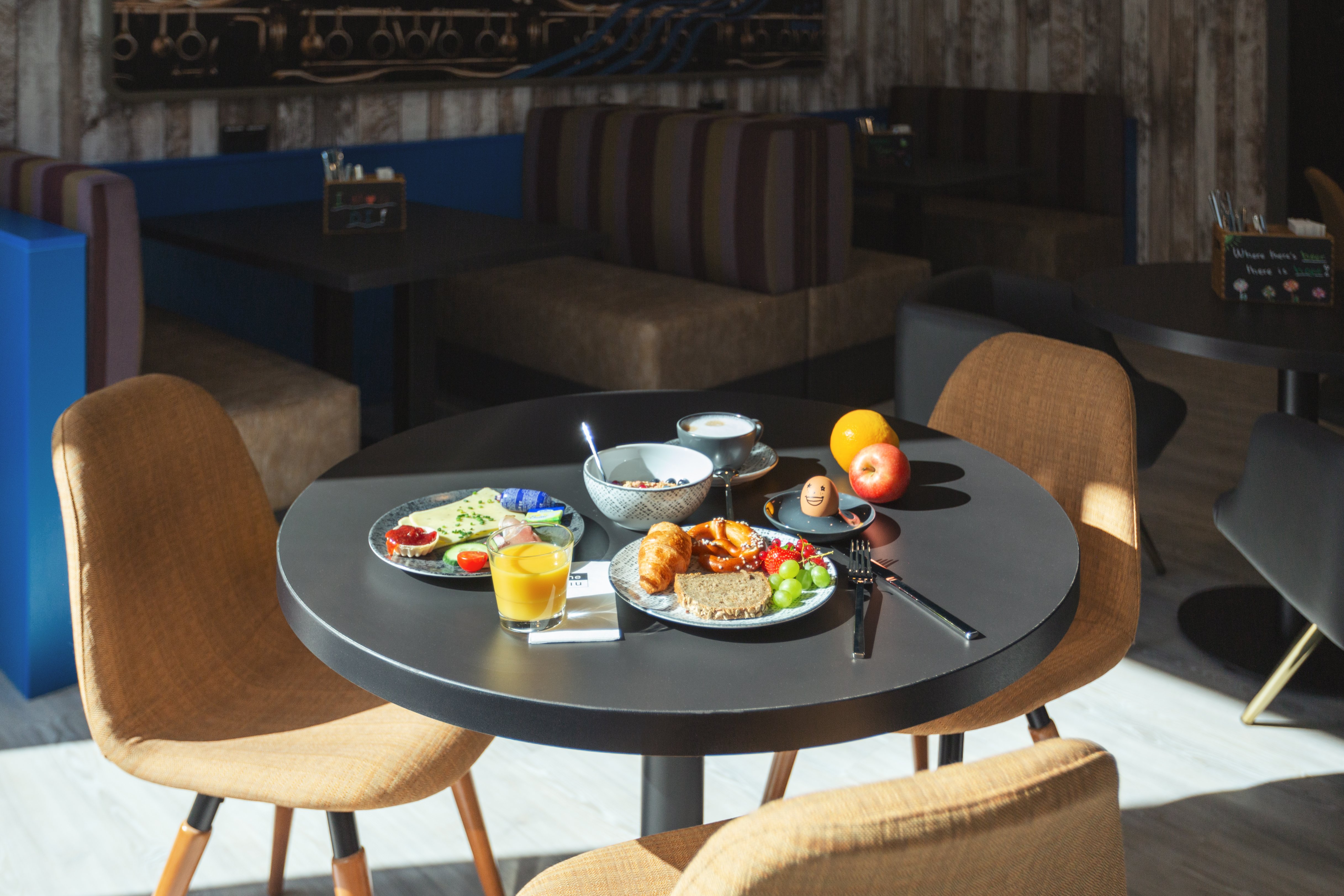 Holiday Inn - the niu, Brass Munich Olympiapark by IHG 23/43