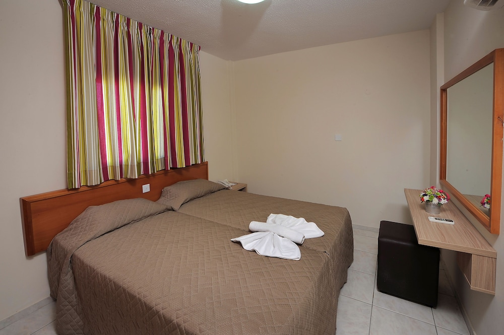 1 BEDROOM, APARTMENT