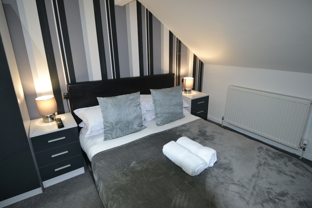Hotel 33 28/50