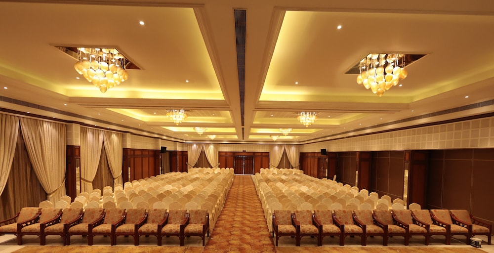 Hotel Cenneys Gateway 32/49
