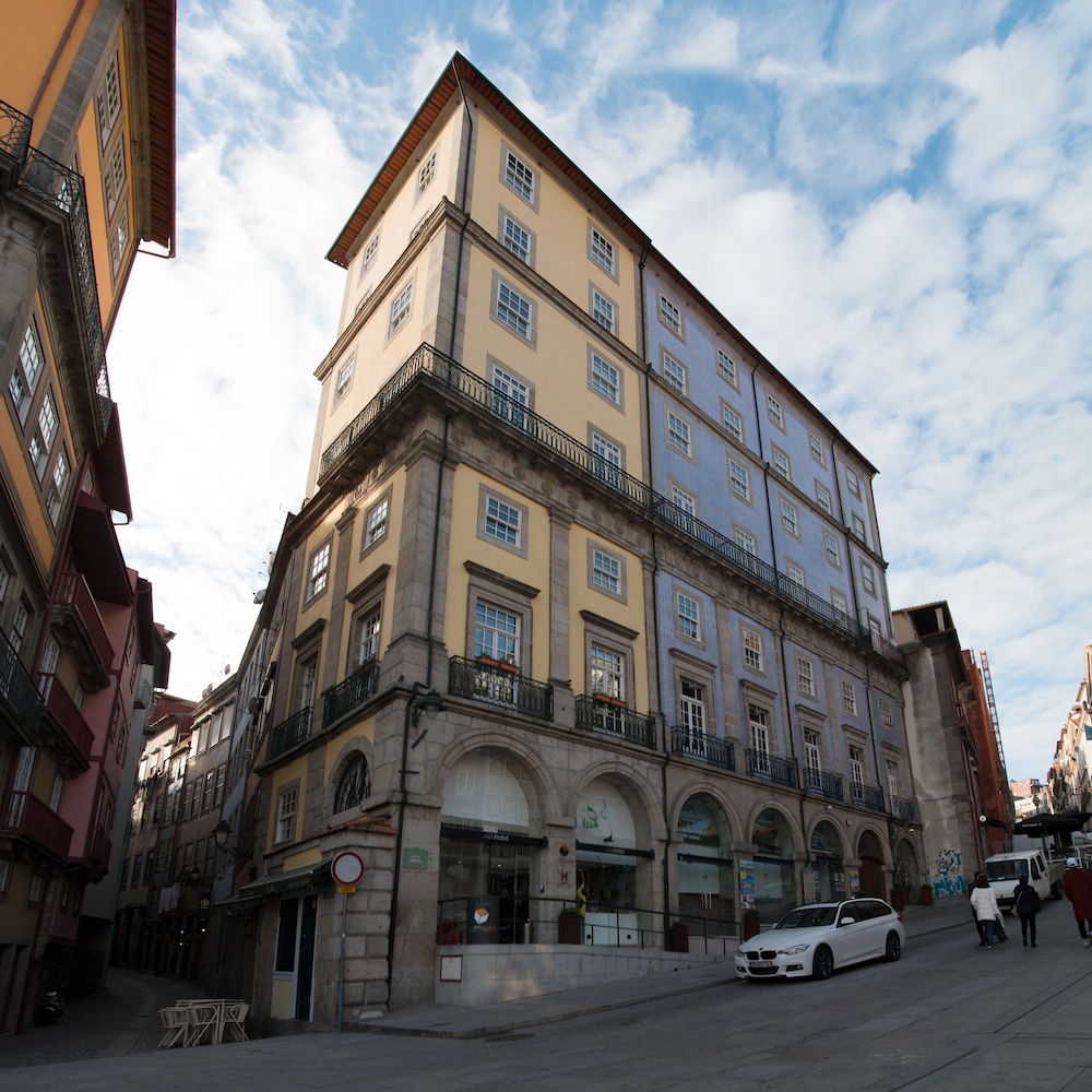 Oca Ribeira do Porto Hotel 46/50
