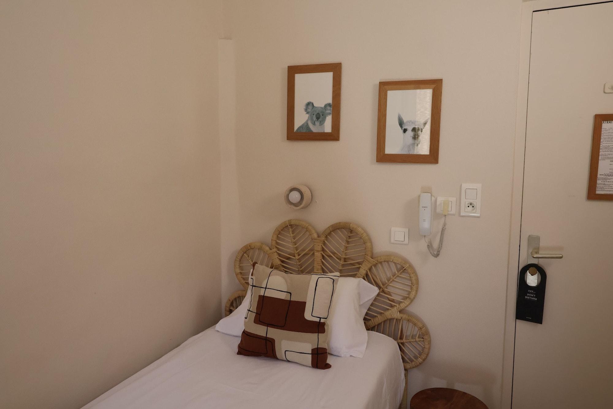 Room, Single