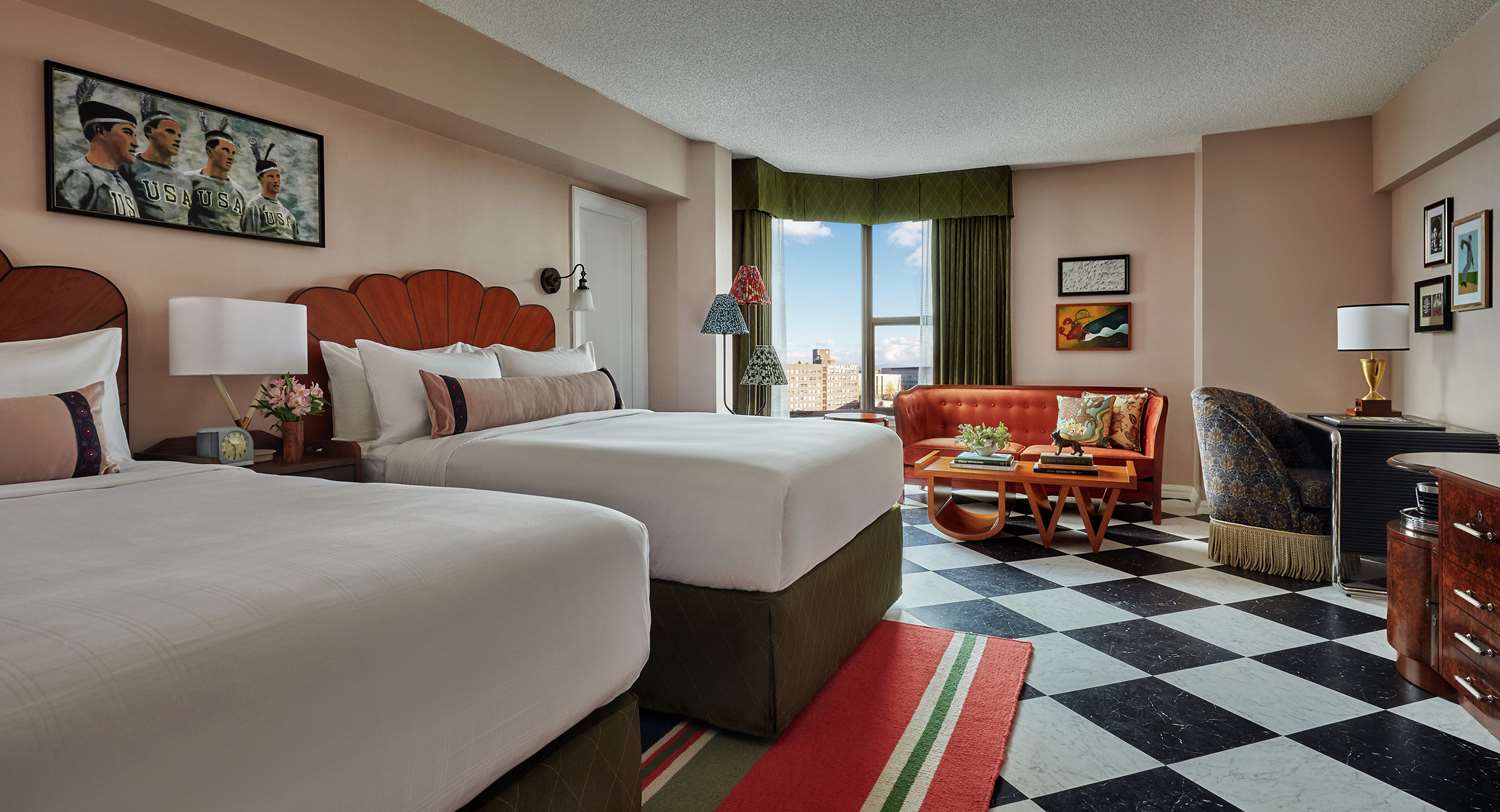 GRADUATE, 2 QUEEN BEDS, SKYLINE VIEW