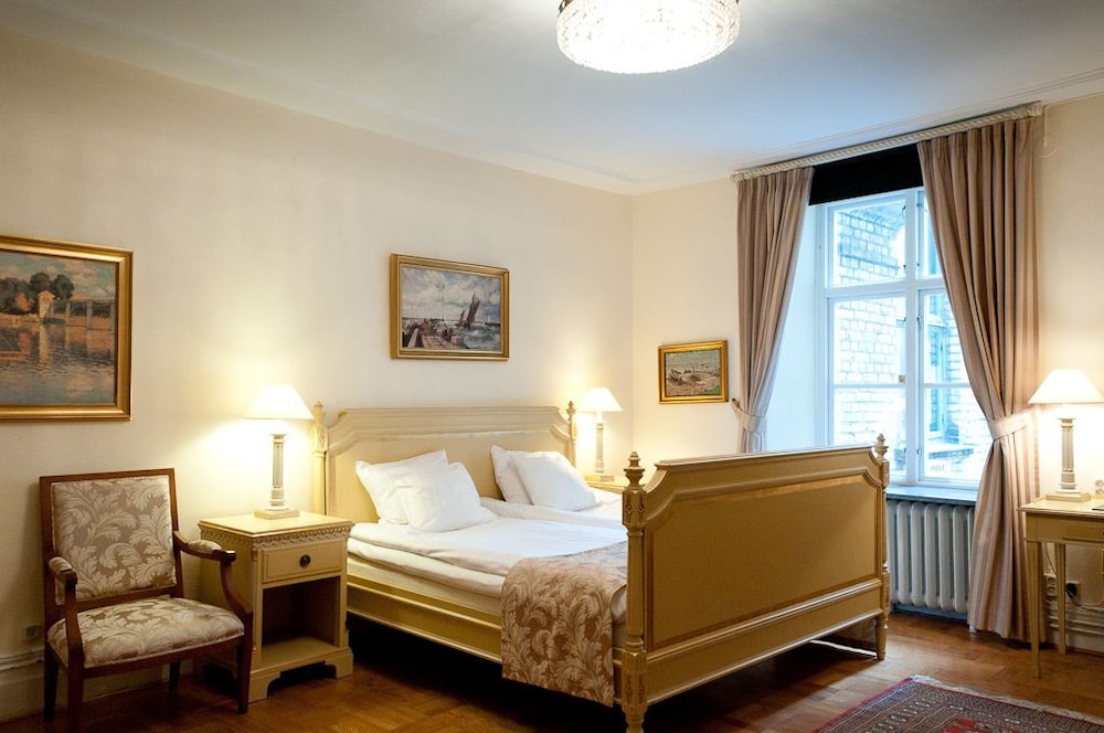Mayfair Hotel Tunneln 38/43