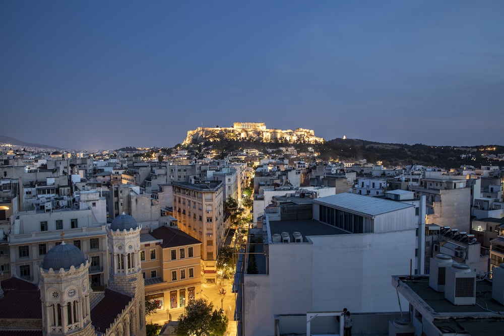 The Pinnacle Athens 45/50