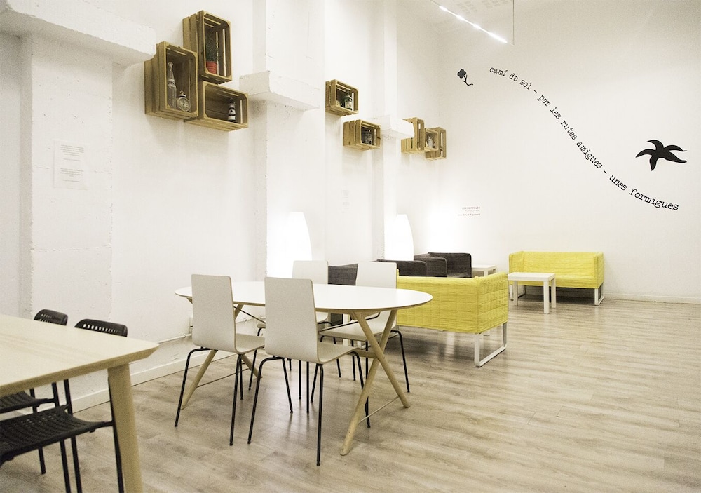 Ant Hostel Barcelona 62/66