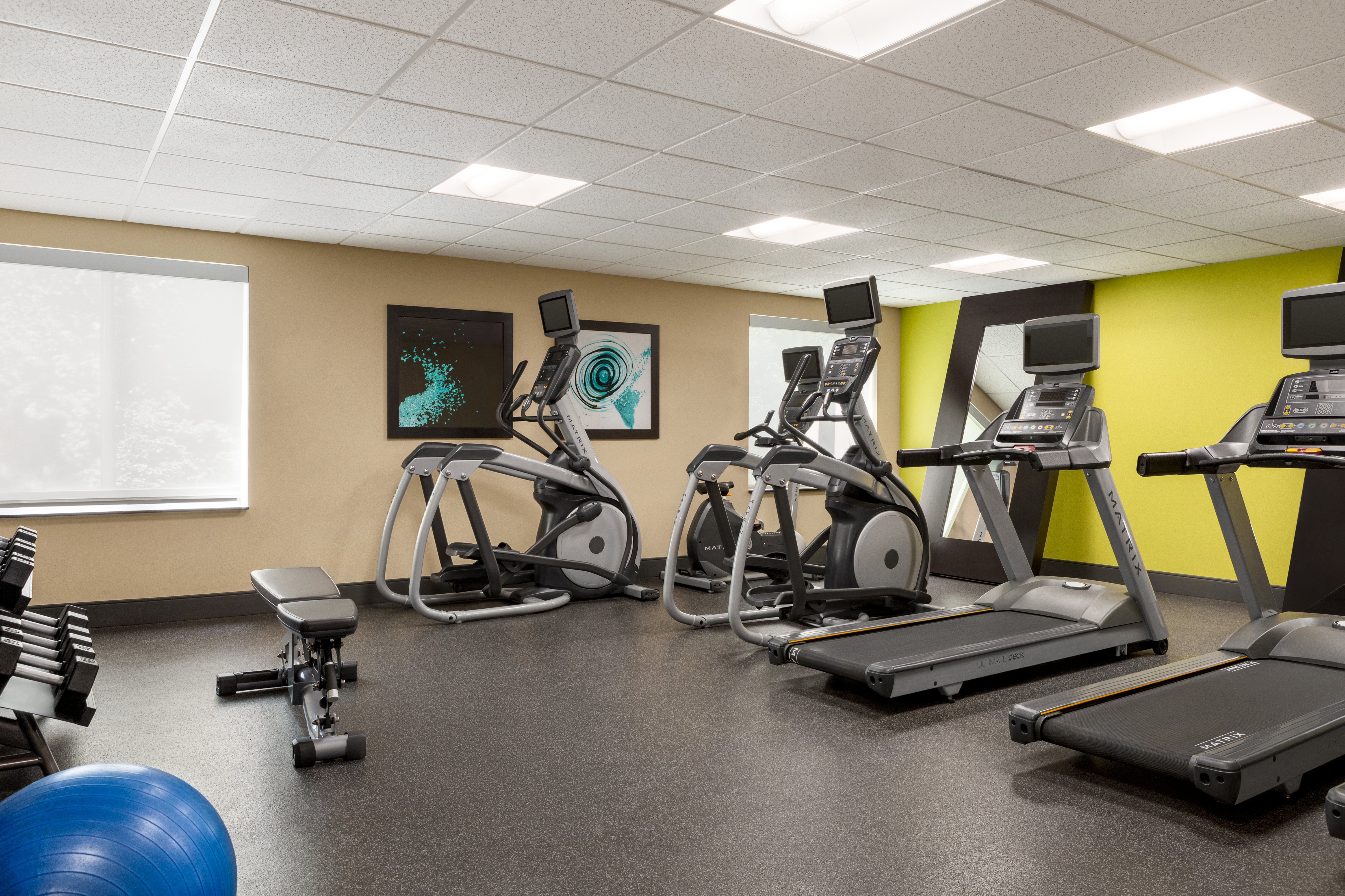 Holiday Inn Express Suites Colorado Springs Central 42/80