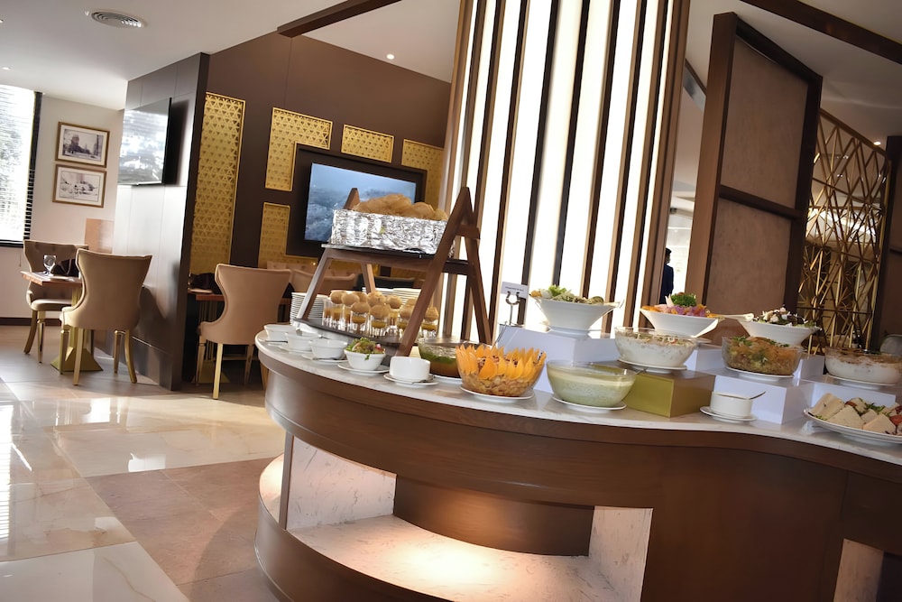 Best Western Plus Grand Hotel Multan 51/61