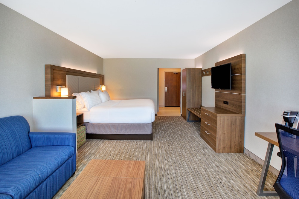 Holiday Inn Express Suites New Castle 25/62