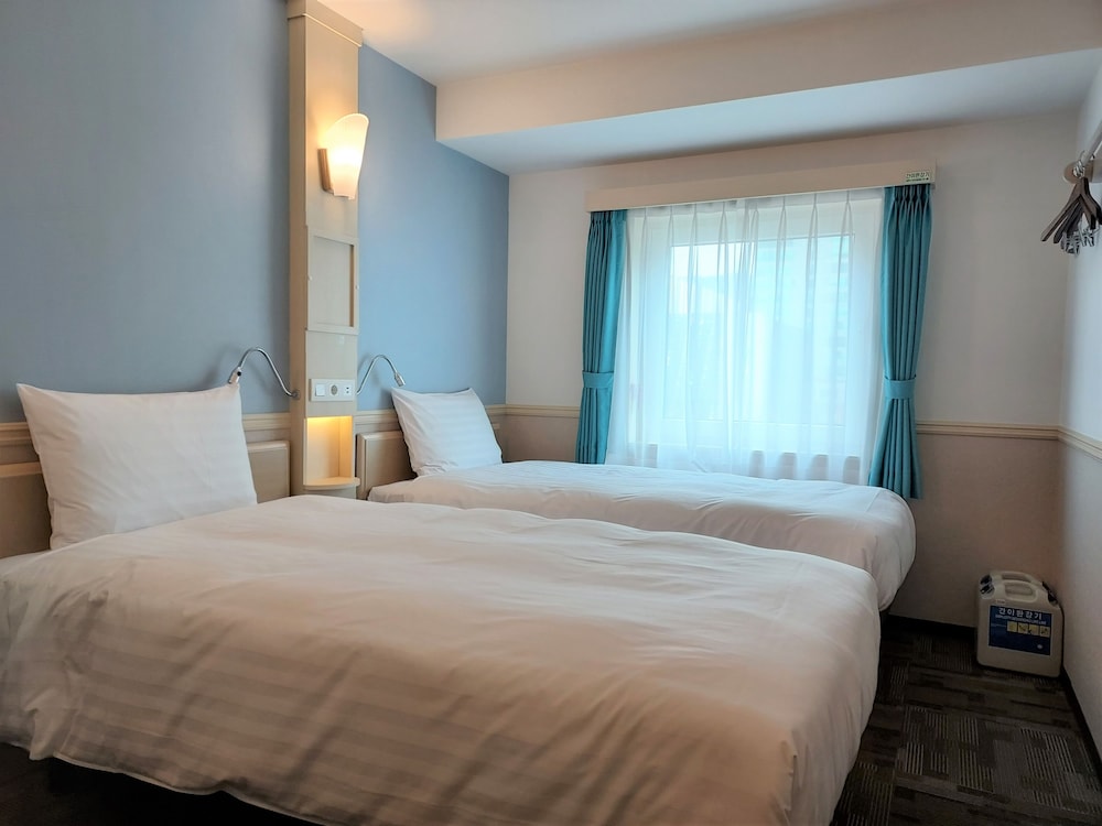 STANDARD, TWIN BEDS