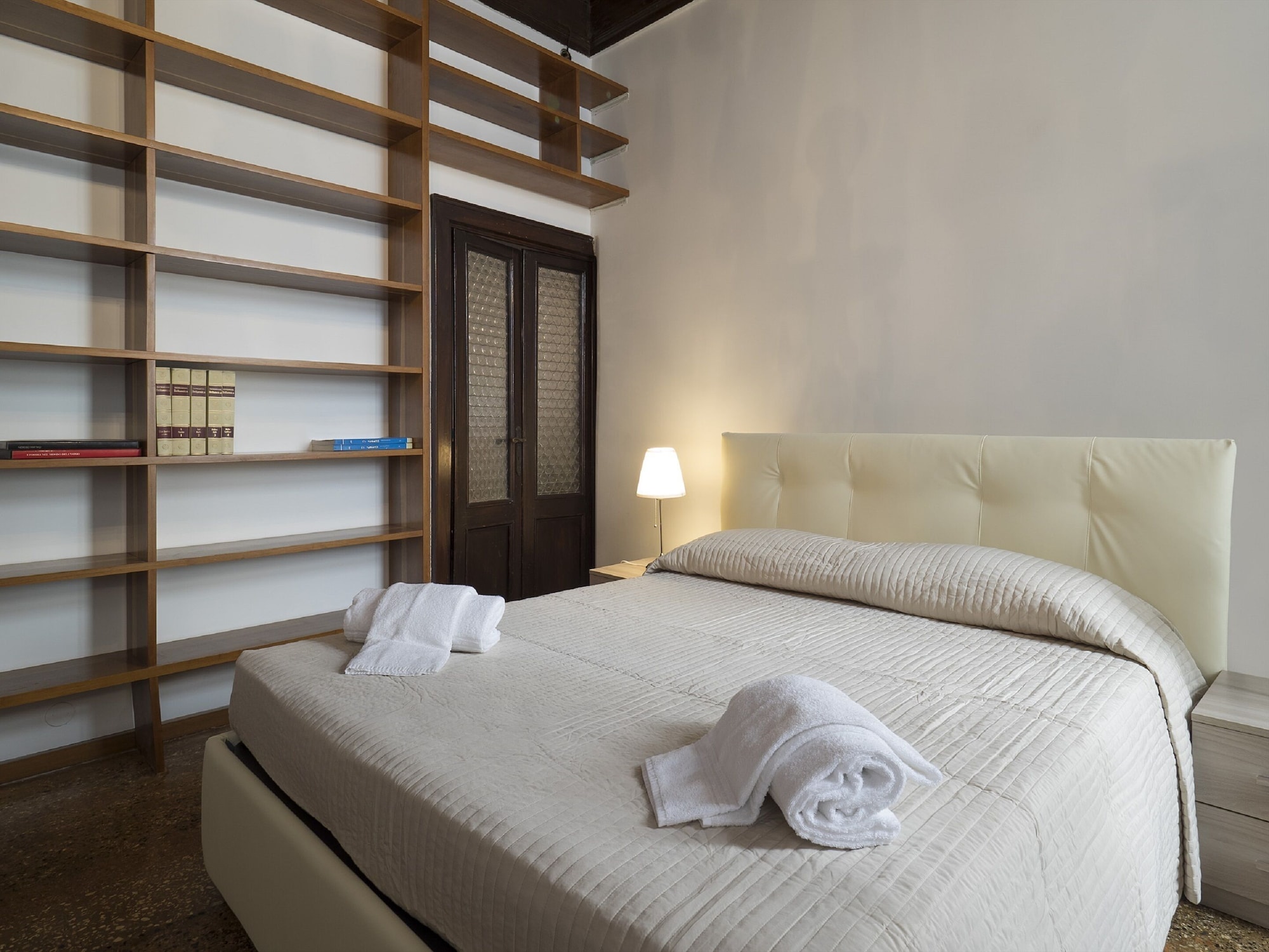 3 BEDROOMS, APARTMENT