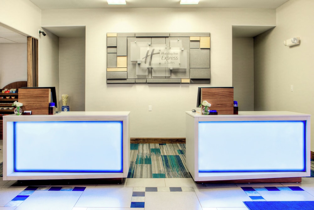 Holiday Inn Express Hotel Suites Hutto 17/72