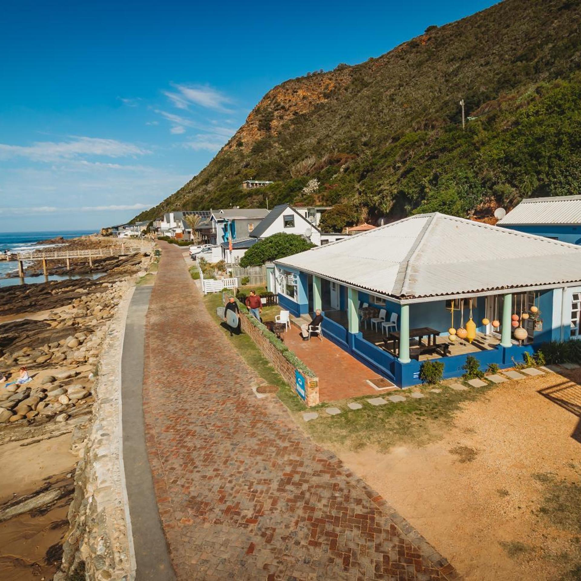 Silver Spray Beach Accommodation 36/40