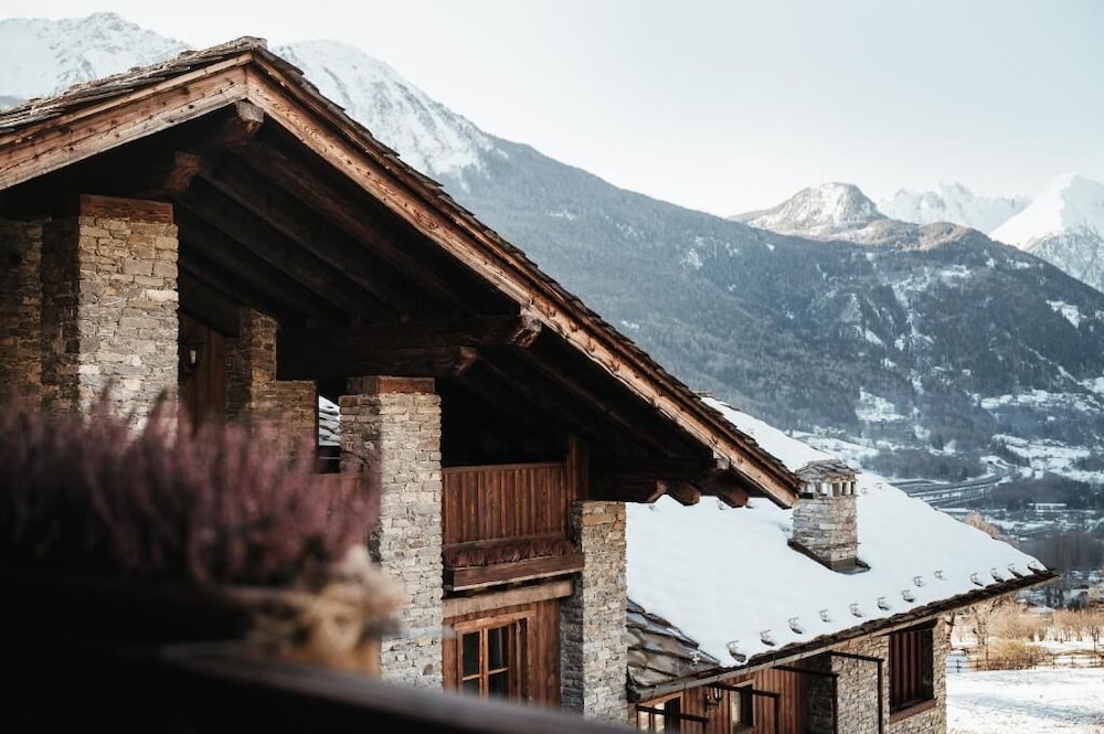 Relais Mont Blanc Hotel and Spa 3/50