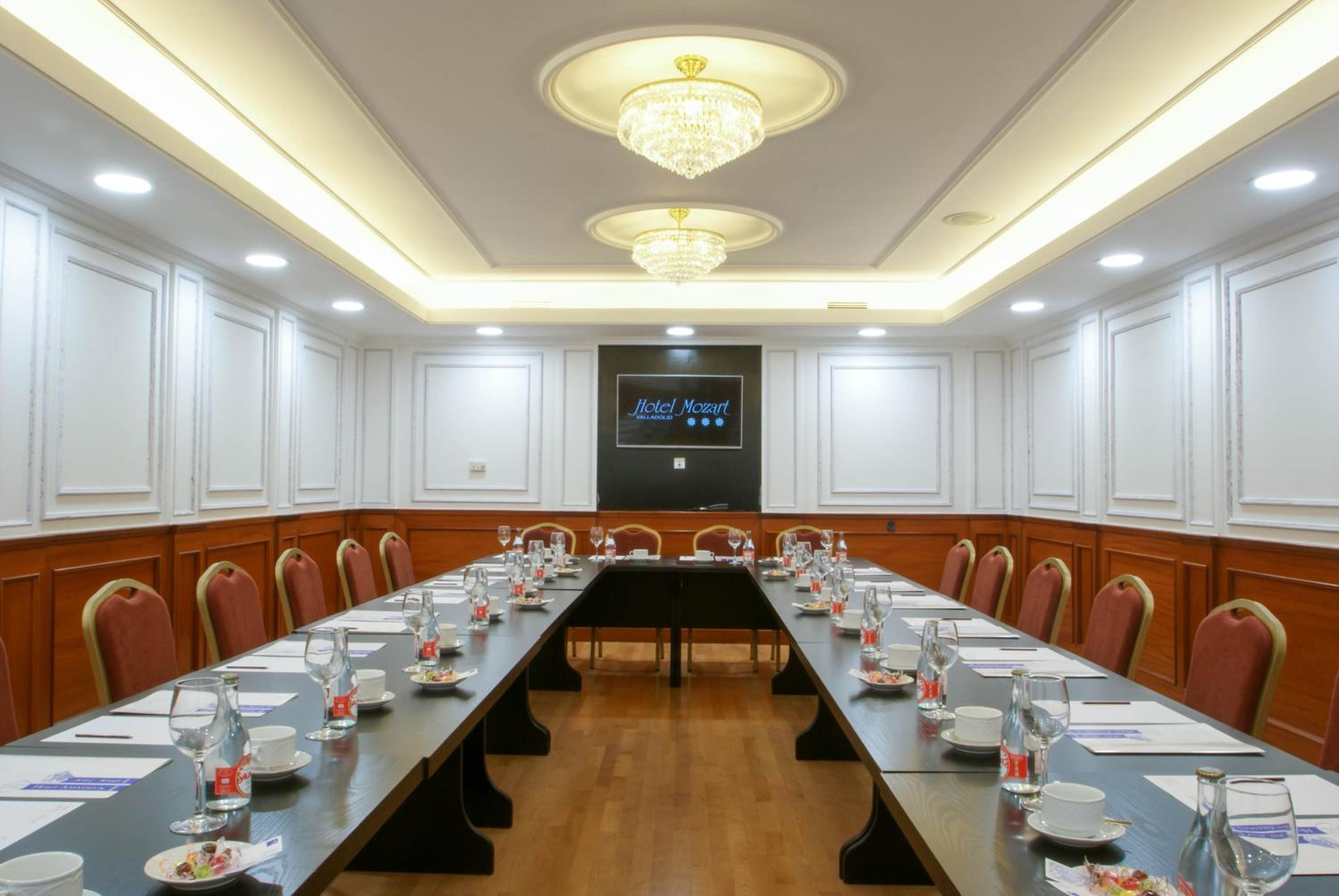Hotel Mozart 50/59