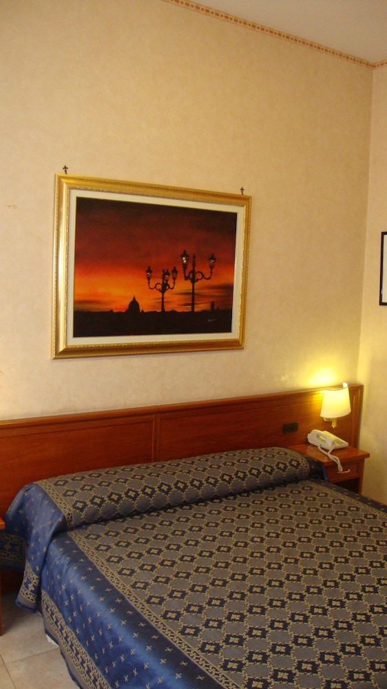 Orlanda Hotel 37/50