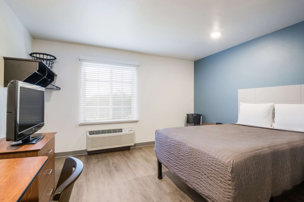 Extended Stay America Select Suites Lakeland 23/42