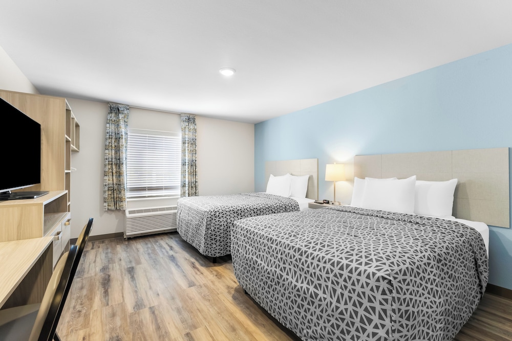 WoodSpring Suites Bluffdale Salt Lake City 14/36