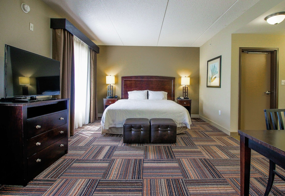 Hampton Inn And Suites Flowery Branch 6/38