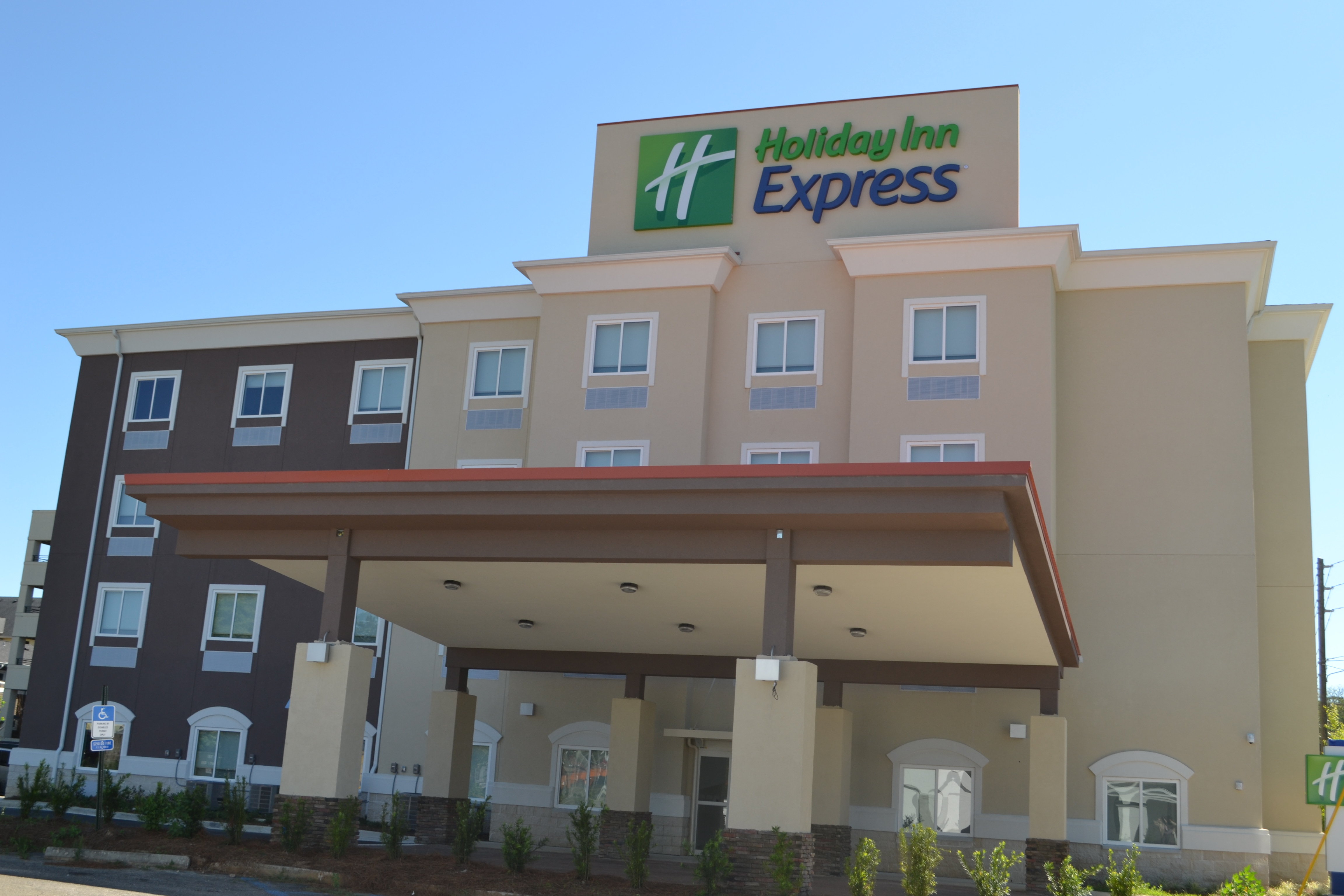 Holiday Inn Express Tallahassee University Central 2/33