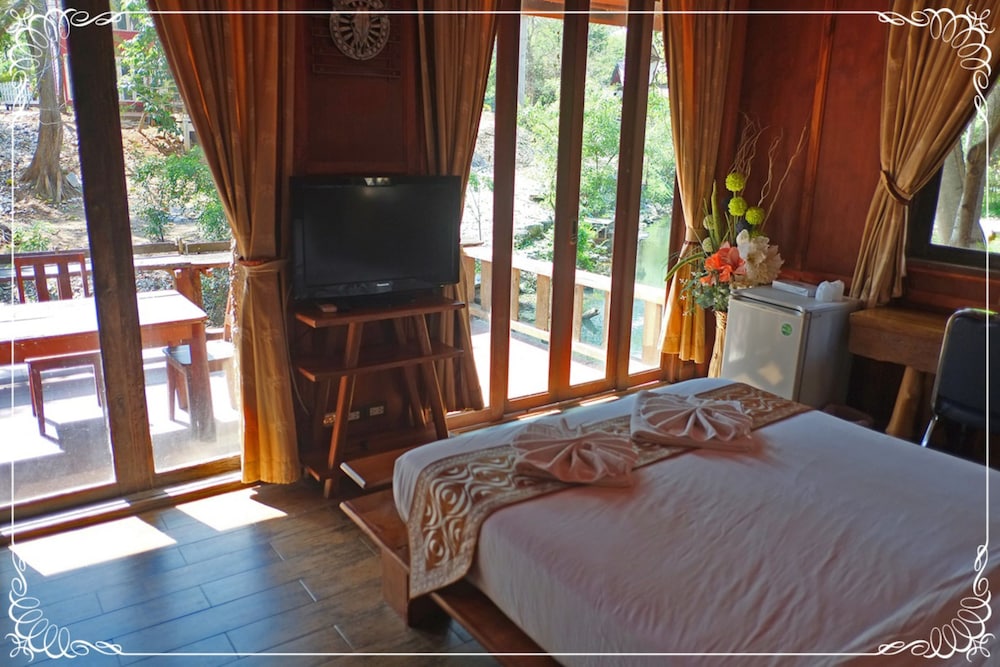 Khaoyai Kiri Thantip Resort 11/38
