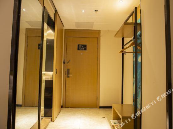 City Comfort Inn Xiantao First Middle School 33/52