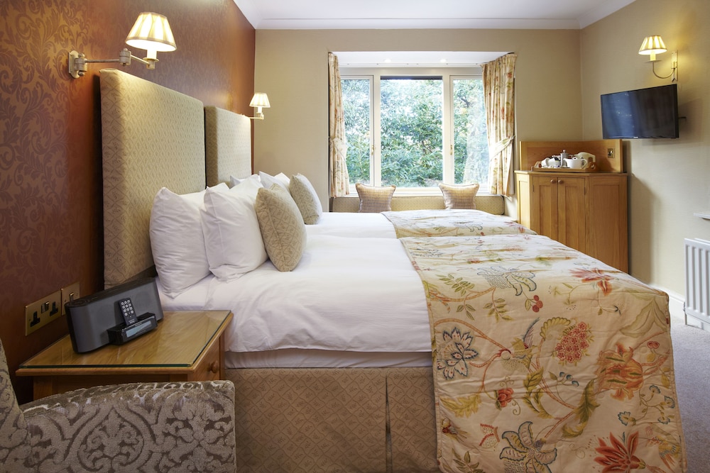 Cedar Manor Hotel & Restaurant 27/60