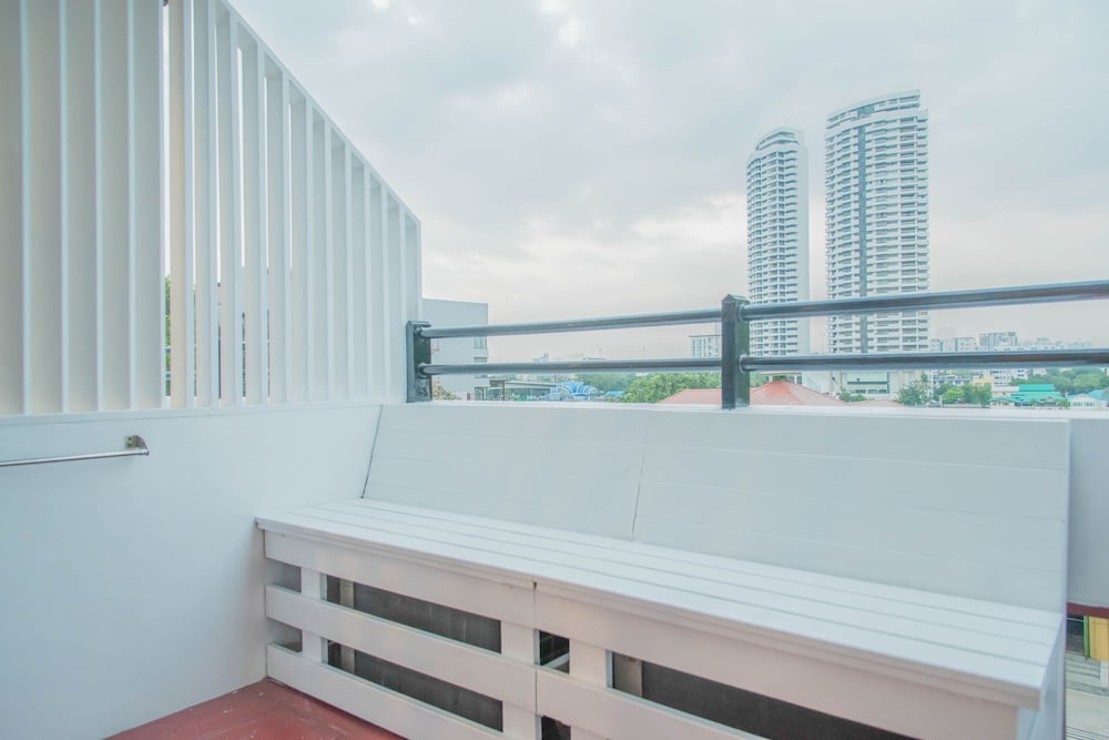 Khaosan Art Hotel 7/75