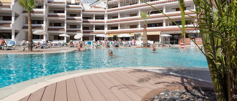 PALOMA BEACH APARTMENTS 6/57